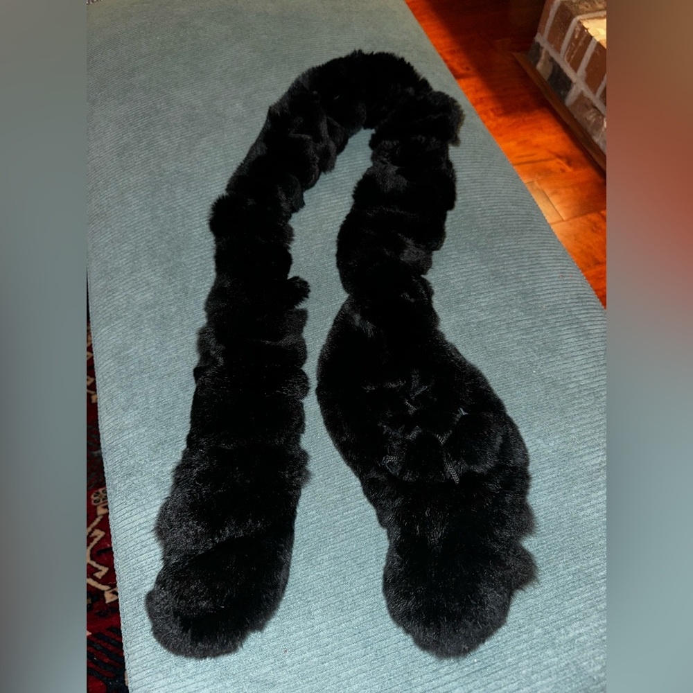 Luxurious Black Fur Scarf